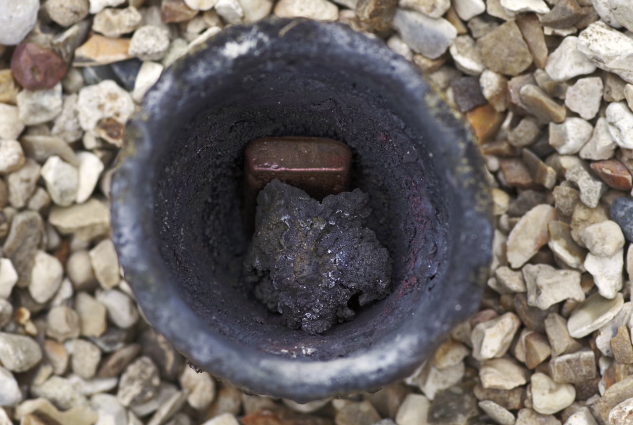 alloy and copper in crucible