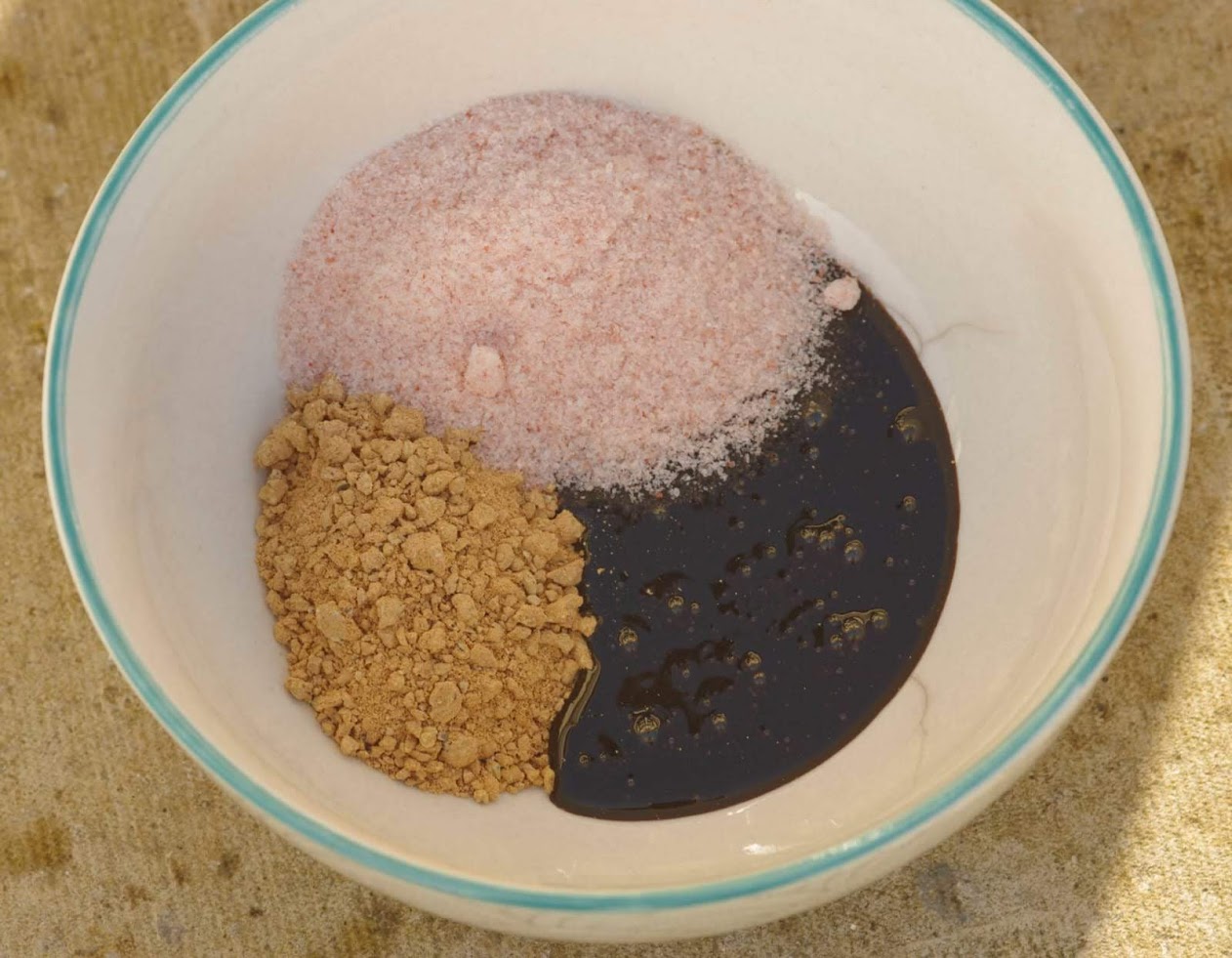 http://ayuryog.org/sites/default/files/ingredients_for_mardana.jpg