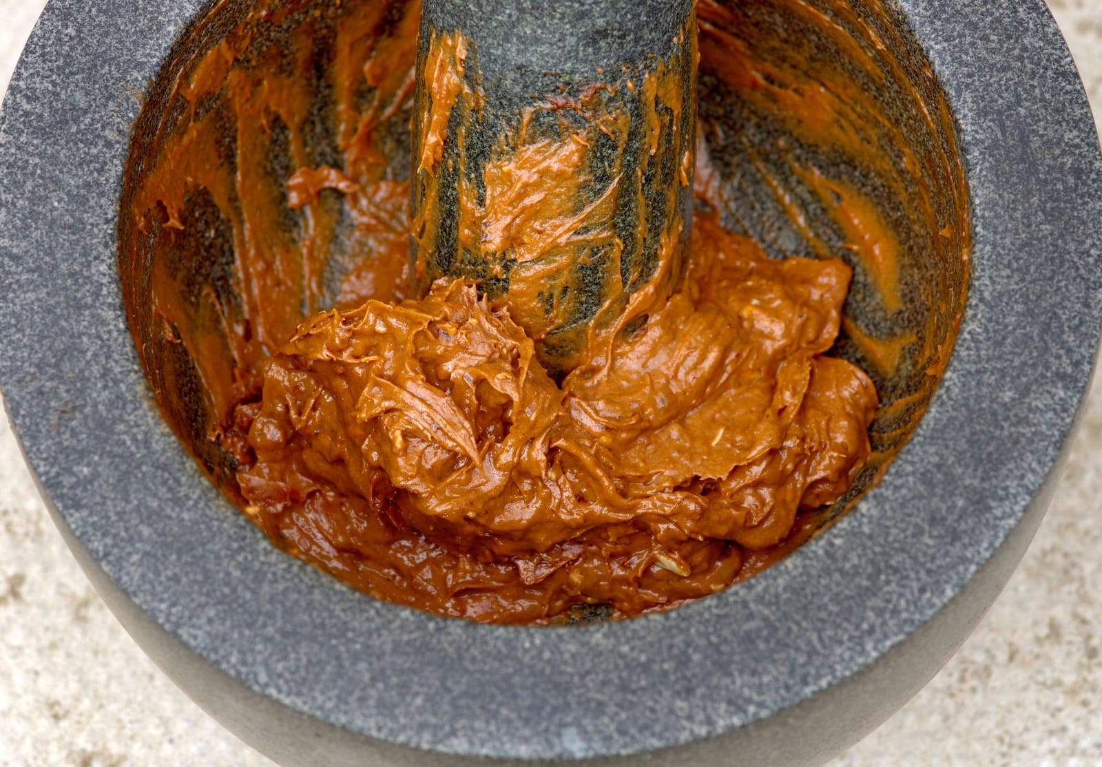 http://ayuryog.org/sites/default/files/tamarind_paste.jpg